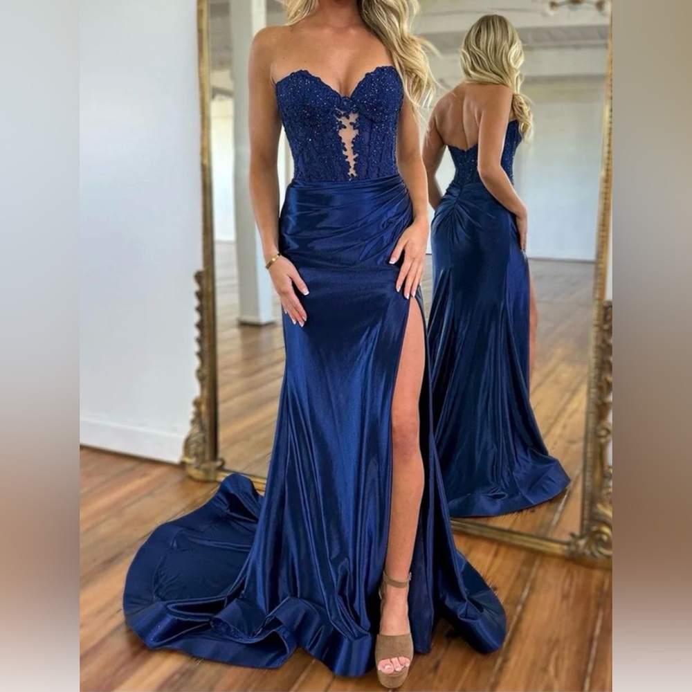 Polly Boutique Strapless Navy Blue Prom Dress With Slit and Appliqués Size 2